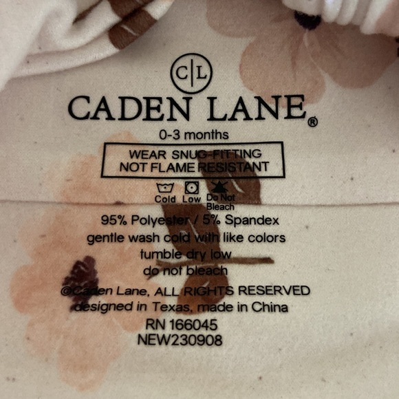 Assorted baby bows/headbands bundle! New or only worn once! Newborn-6month range - Picture 5 of 9